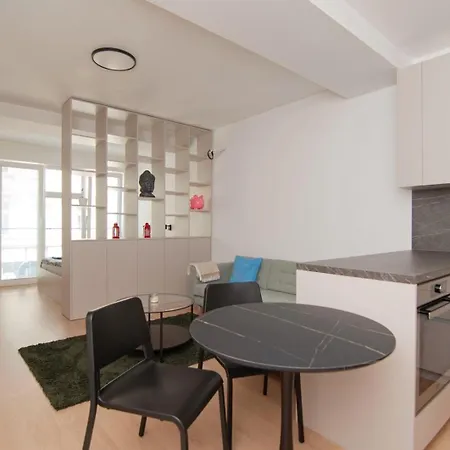 Beautiful In The Center Братислава